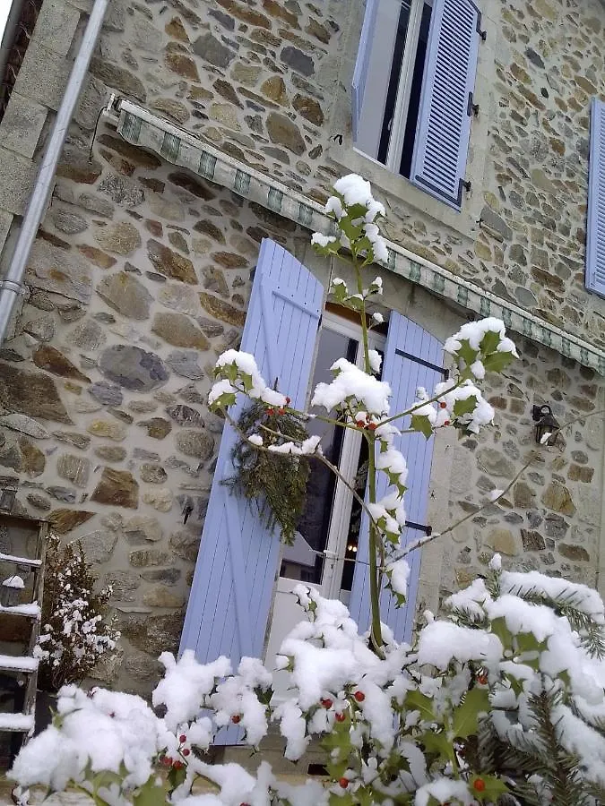 Couette-café Bed and Breakfast La tanière à Champs-Sur-Tarentaine-Marchal